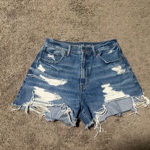 Highest rise 90s boyfriend shorts